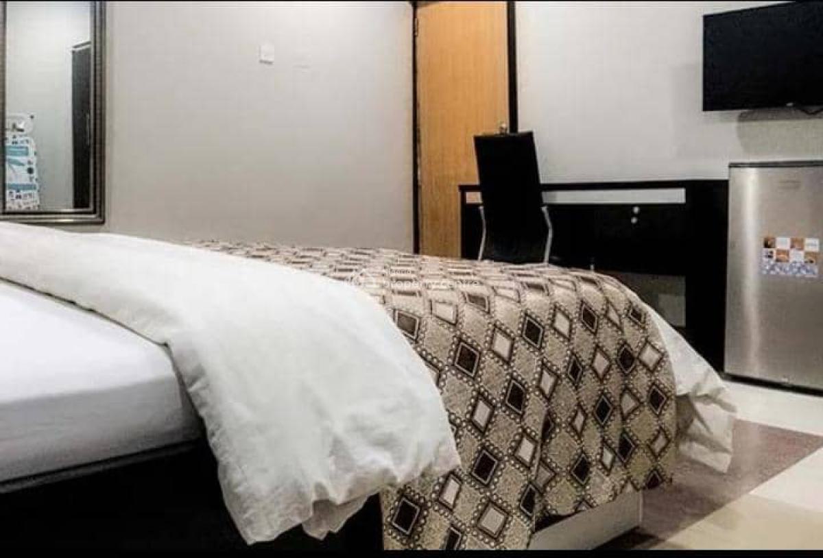 96 Rooms Hotel with 8 Shops, 14 Office Suites, 2 Halls, 2 Restaurants, Zone 6, Wuse, Abuja, Hotel / Guest House for Sale