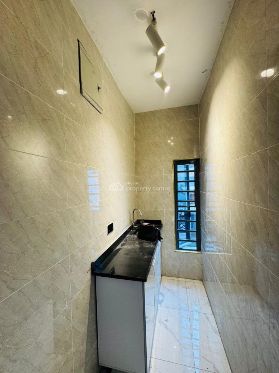 a Newly Built Luxury 4-bedroom Duplex with Bq and  Pool, Carlton Gate Estate, Gra, Akobo, Ibadan, Oyo, Detached Duplex for Sale