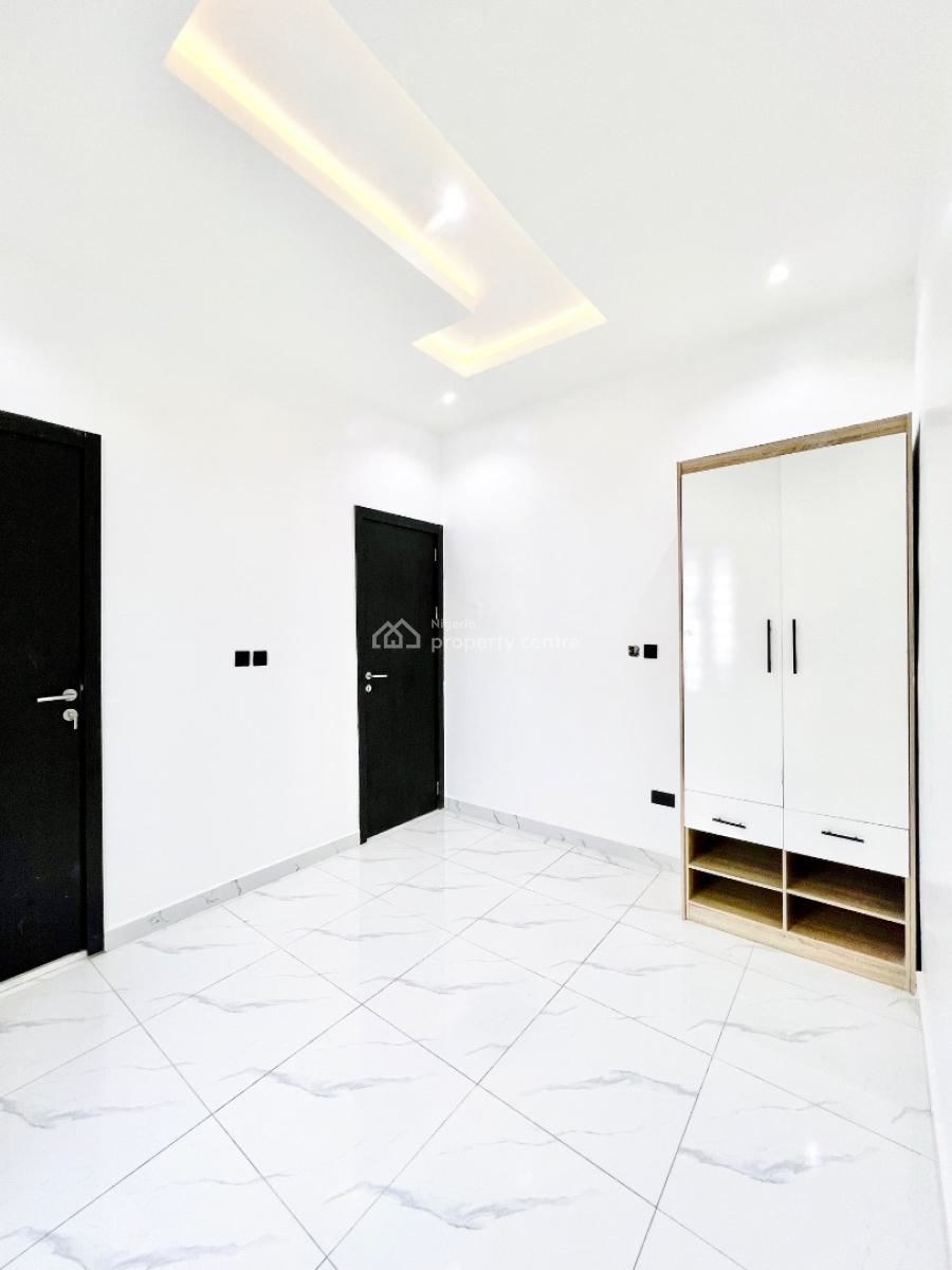 a Perfect Blend of Space and Style for Your Family!, Ikota, Lekki, Lagos, Semi-detached Duplex for Sale