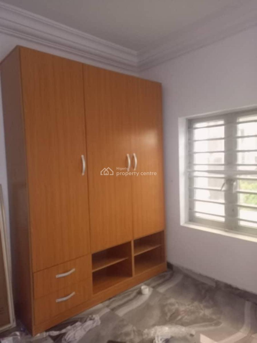 Well Maintained Self Serviced 3 Bedroom Flat, Ikate, Lekki, Lagos, Flat / Apartment for Rent