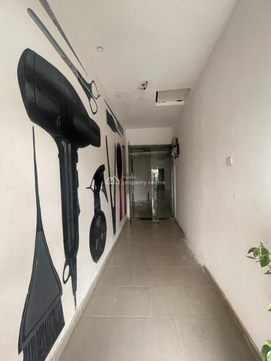 a Remarkable Four in One Shop on a Major Road in Lekki  Phase 1 Proper, Lekki Phase 1, Lekki, Lagos, Shop for Rent