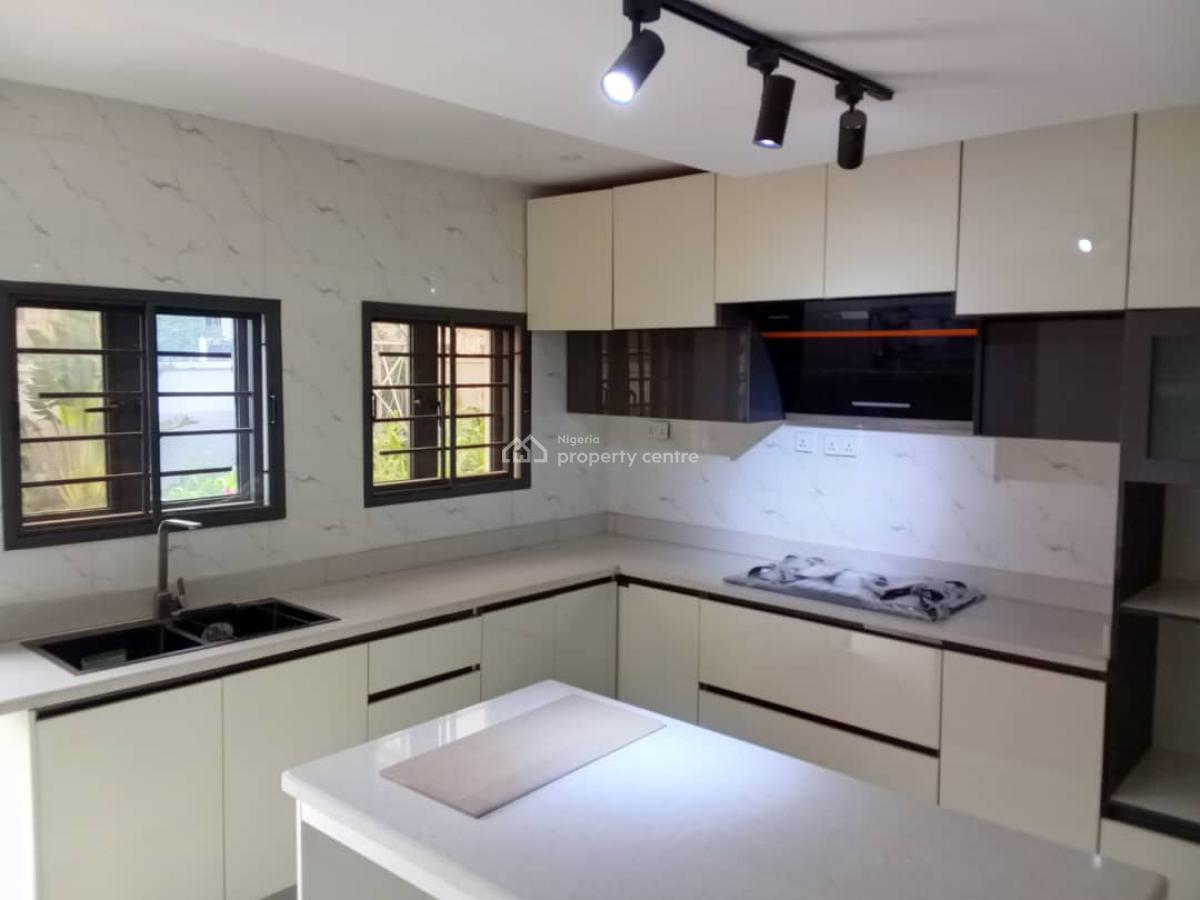 Luxury 4-bedroom Semi-detached Duplex with Bq, Guzape District, Abuja, Terraced Duplex for Sale