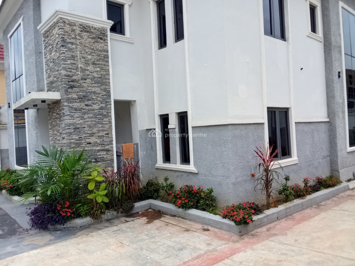 Luxury 4-bedroom Semi-detached Duplex with Bq, Guzape District, Abuja, Terraced Duplex for Sale