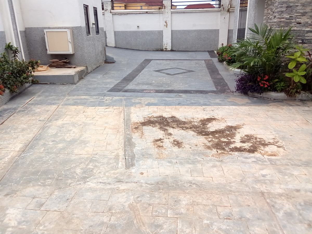 Luxury 4-bedroom Semi-detached Duplex with Bq, Guzape District, Abuja, Terraced Duplex for Sale
