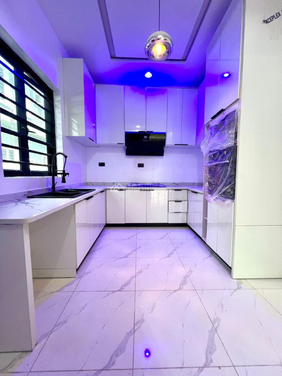 4 Bedroom Semi-detached Duplex with Bq, Lekki, Lagos, Detached Duplex for Sale