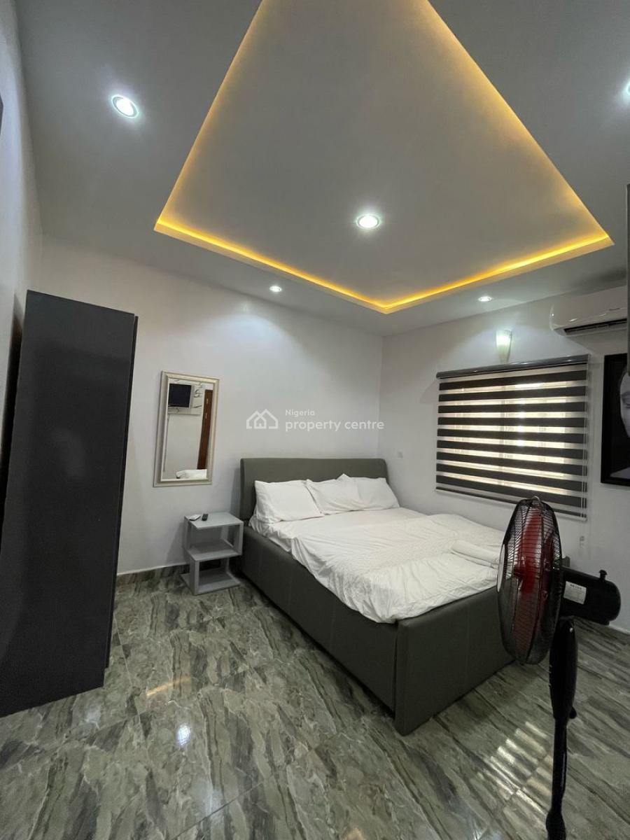 Fully Furnished  Luxury 2 and 3 Bedroom Apartment, Lekki, Lagos, Flat / Apartment Short Let