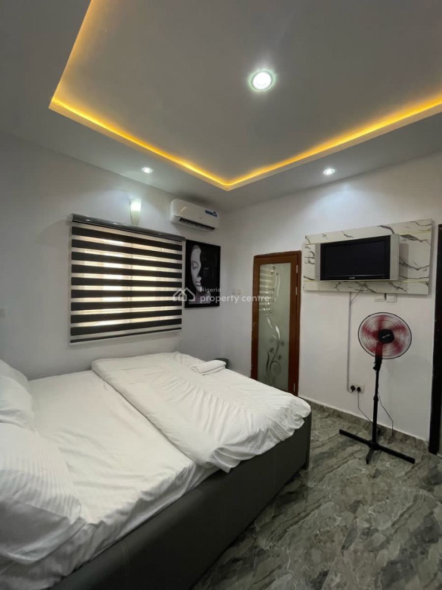 Fully Furnished  Luxury 2 and 3 Bedroom Apartment, Lekki, Lagos, Flat / Apartment Short Let