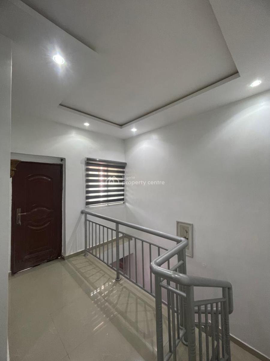 Fully Furnished  Luxury 2 and 3 Bedroom Apartment, Lekki, Lagos, Flat / Apartment Short Let