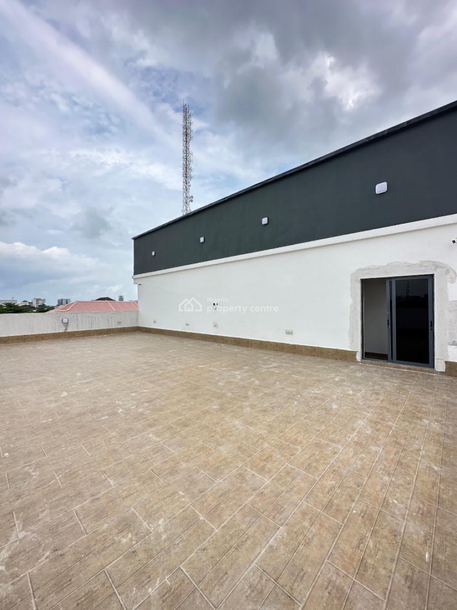 Spacious 2 Bedroom Apartment with  a Rooftop Lounge., Lekki Phase 1, Lekki, Lagos, Flat / Apartment for Sale