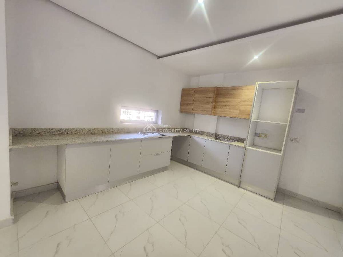 Fully Service 2 Bedroom Maisonette, Off Freedom Way, Lekki Phase 1, Lekki, Lagos, House for Rent