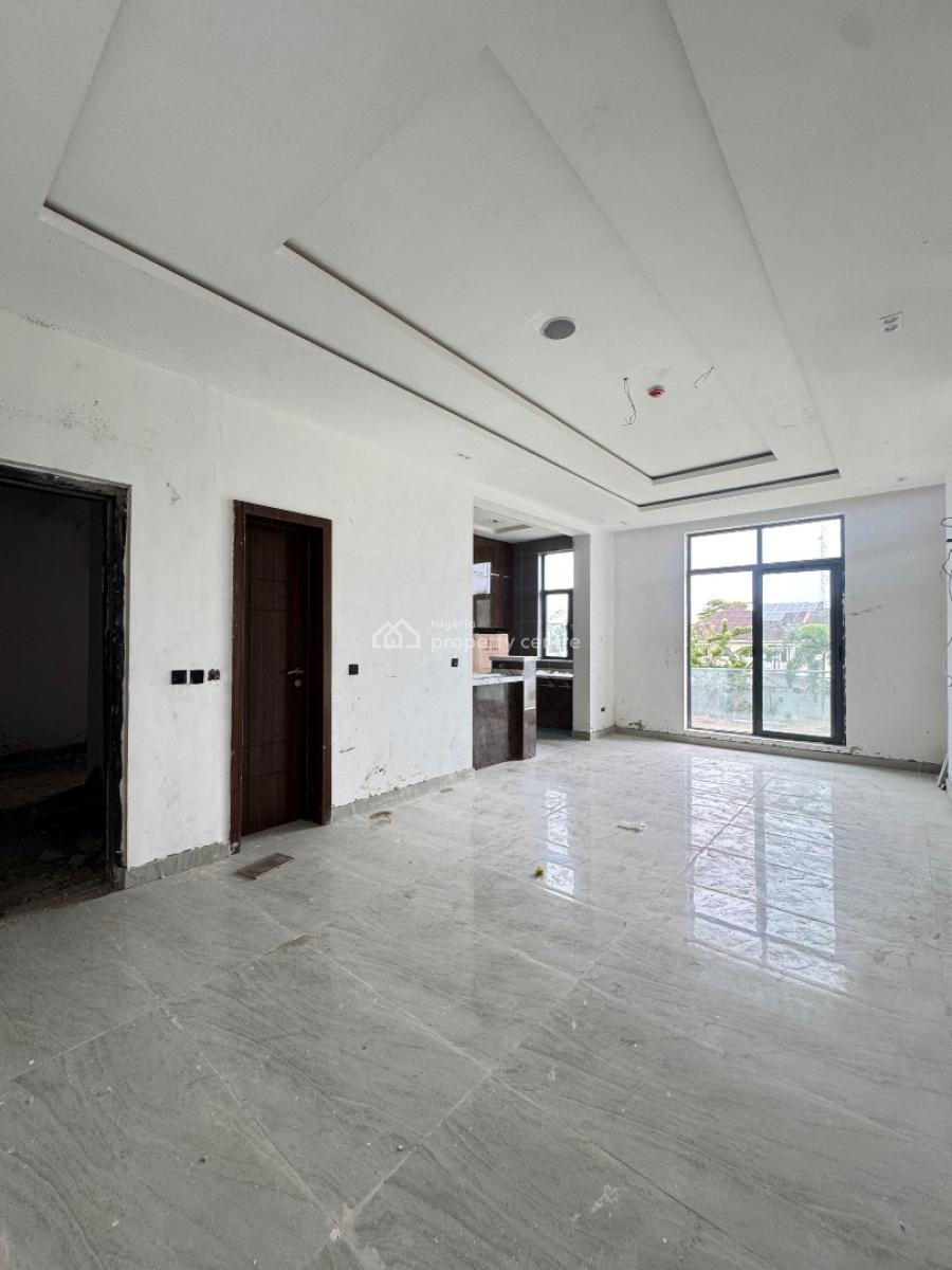Spacious 2 Bedroom Apartments in a Well Secured Location, Lekki Phase 1, Lekki, Lagos, Flat / Apartment for Sale