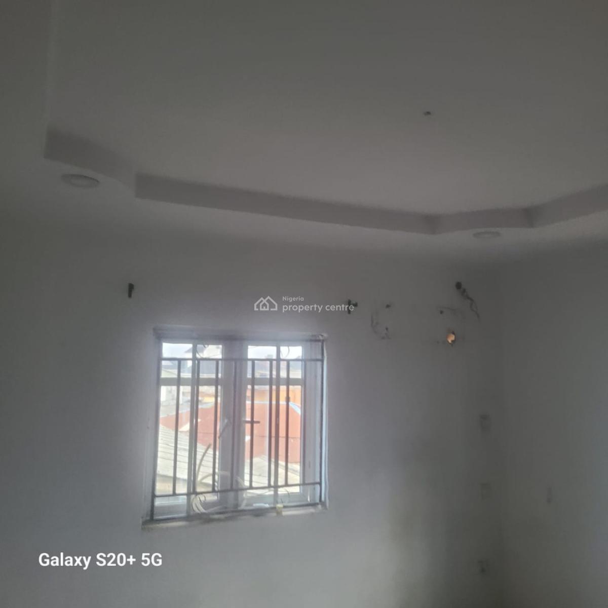 3bedroom Flat Upstairs at Geogious Cole Estate Off College Road Ogba, Geogious Cole Estate Off College Road Ogba, Ogba, Ikeja, Lagos, Flat / Apartment for Rent