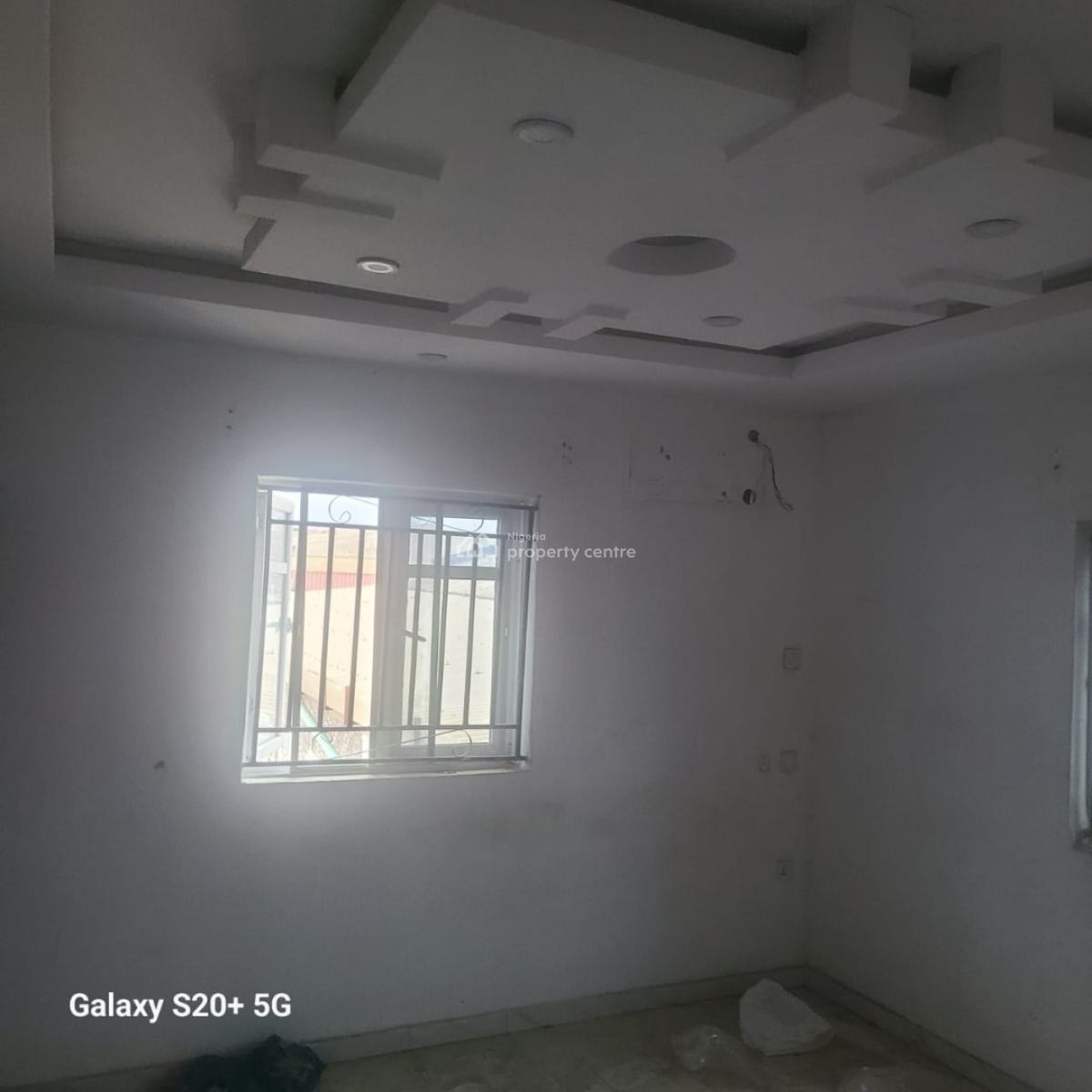 3bedroom Flat Upstairs at Geogious Cole Estate Off College Road Ogba, Geogious Cole Estate Off College Road Ogba, Ogba, Ikeja, Lagos, Flat / Apartment for Rent