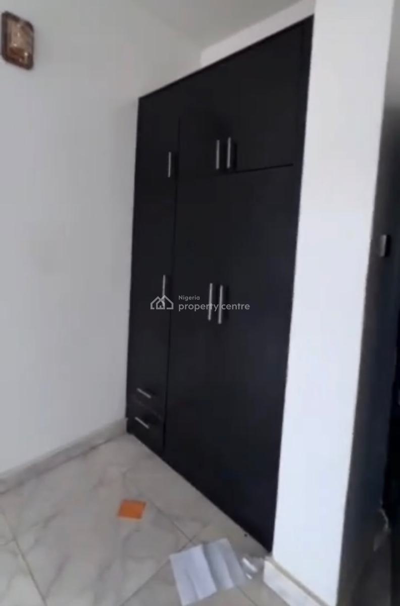 Super Clean Spacious 3 Bedroom Flat, Ground Floor, Jahi Gilmore( Tarred Rd), Jahi, Abuja, Flat / Apartment for Rent