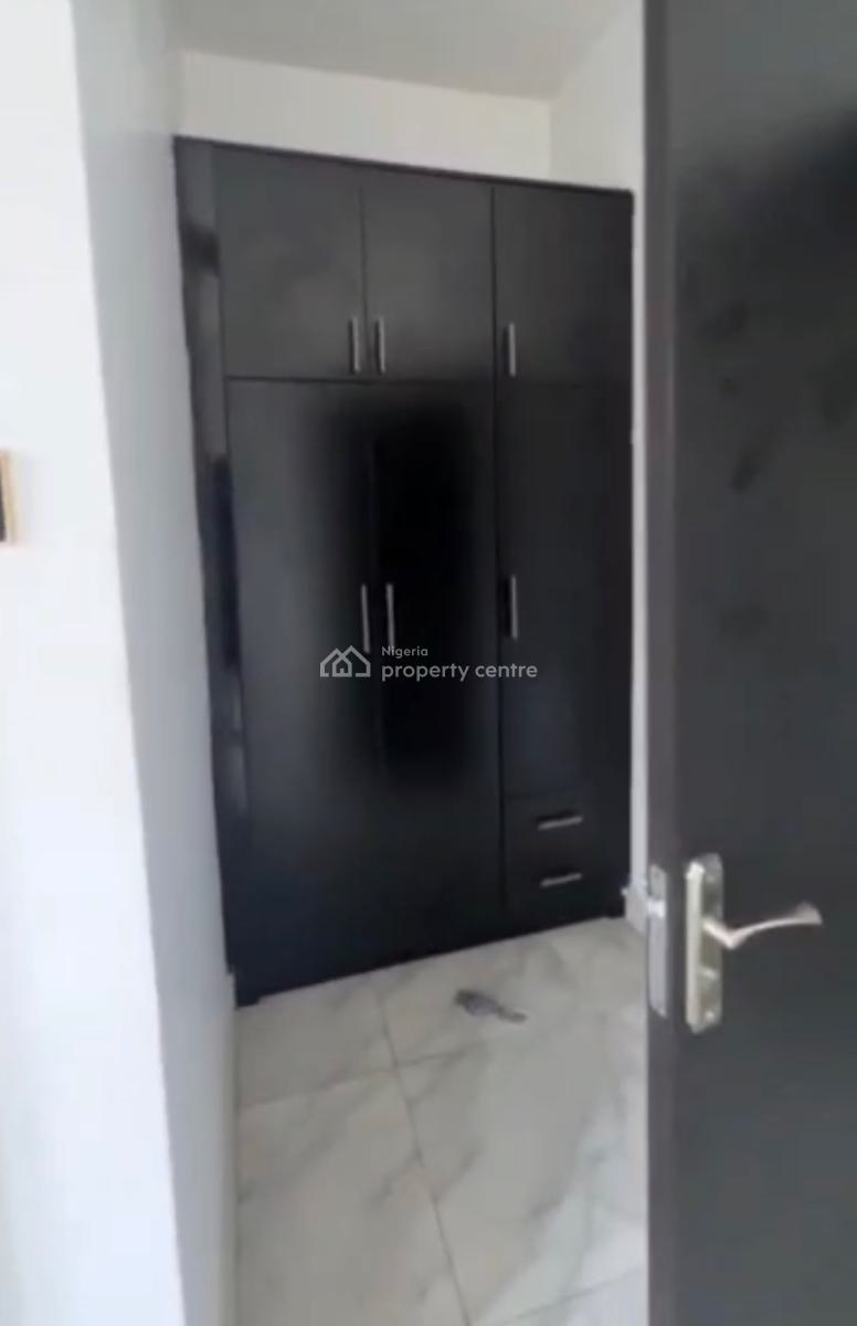 Super Clean Spacious 3 Bedroom Flat, Ground Floor, Jahi Gilmore( Tarred Rd), Jahi, Abuja, Flat / Apartment for Rent