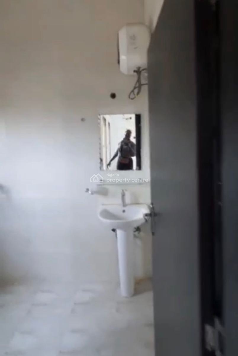 Super Clean Spacious 3 Bedroom Flat, Ground Floor, Jahi Gilmore( Tarred Rd), Jahi, Abuja, Flat / Apartment for Rent