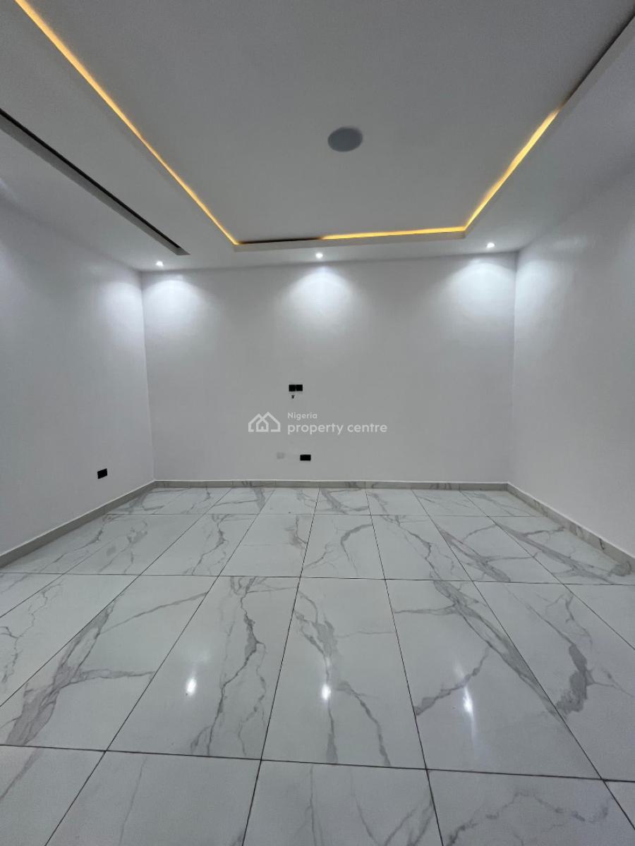 Beautiful 3 Bedroom Apartment with Elevator Suitable for Airbnb, Lekki Phase 1, Lekki, Lagos, Flat / Apartment for Sale