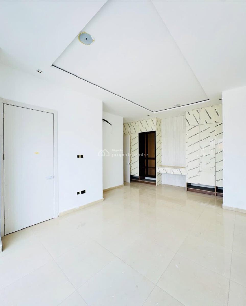 Luxurious 3 Bedroom Apartment with a Pool, Gym and Elevator, Lekki Phase 1, Lekki, Lagos, Flat / Apartment for Sale