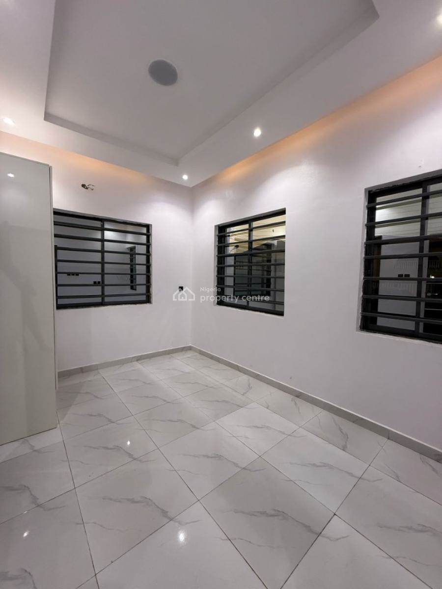Stunning 2 Bedroom Apartment with All Rooms Ensuite and Spacious, Lekki Phase 1, Lekki, Lagos, Flat / Apartment for Sale