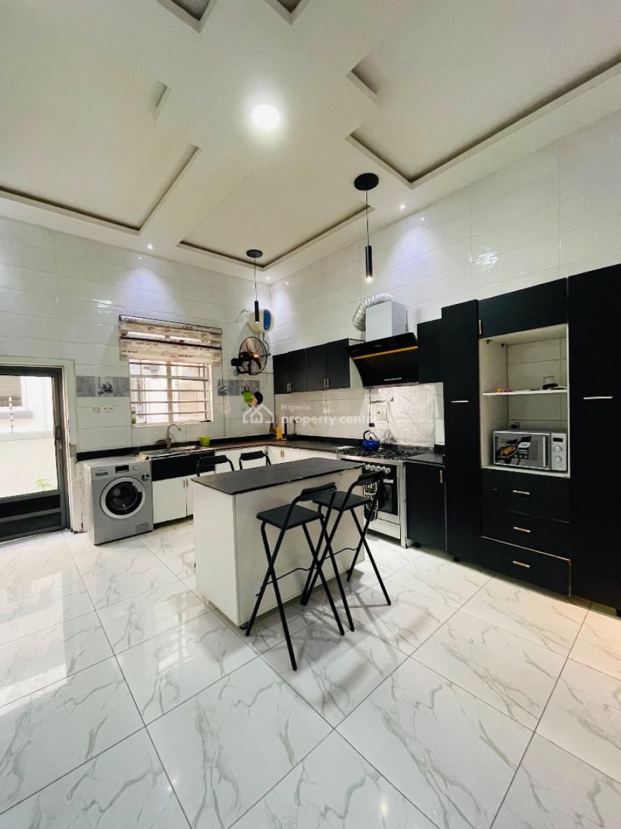 5-bedroom Detached Home, Chevron Drive, Lekki, Lagos, Detached Duplex for Sale