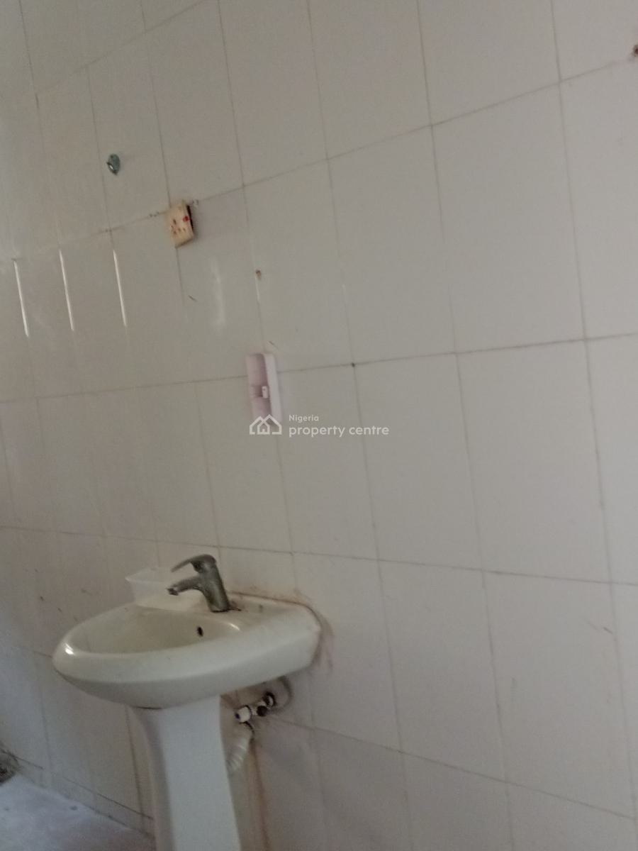 a Very Specious Room and Palour Mini Flat, Alpha Beach Road ( New Road), Lekki, Lagos, Mini Flat (room and Parlour) for Rent