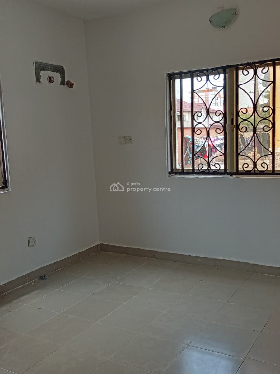 a Very Specious Room and Palour Mini Flat, Alpha Beach Road ( New Road), Lekki, Lagos, Mini Flat (room and Parlour) for Rent