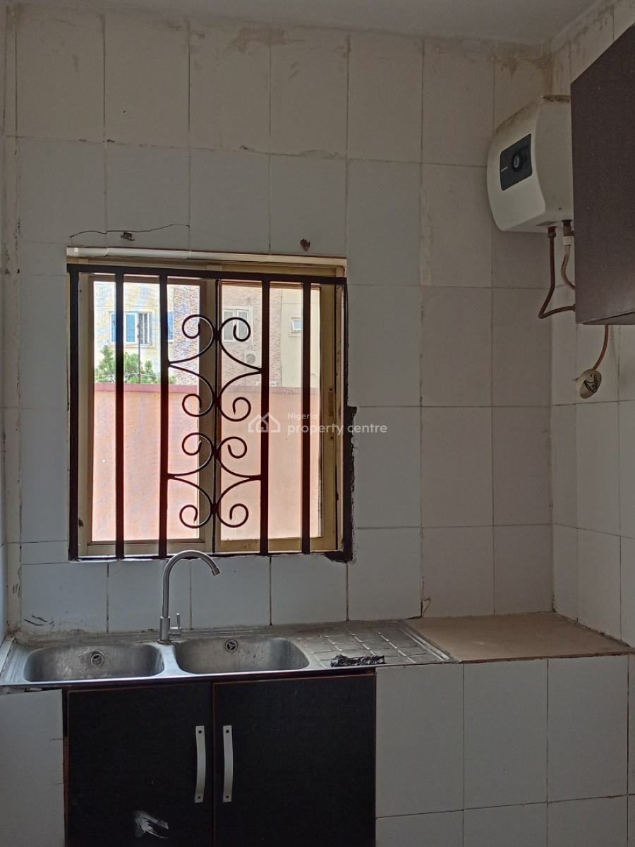 a Very Specious Room and Palour Mini Flat, Alpha Beach Road ( New Road), Lekki, Lagos, Mini Flat (room and Parlour) for Rent
