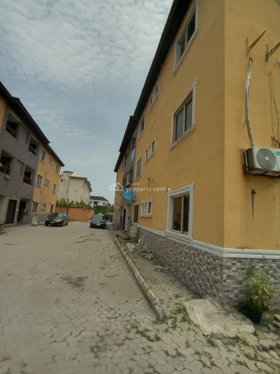 a Very Specious Room and Palour Mini Flat, Alpha Beach Road ( New Road), Lekki, Lagos, Mini Flat (room and Parlour) for Rent