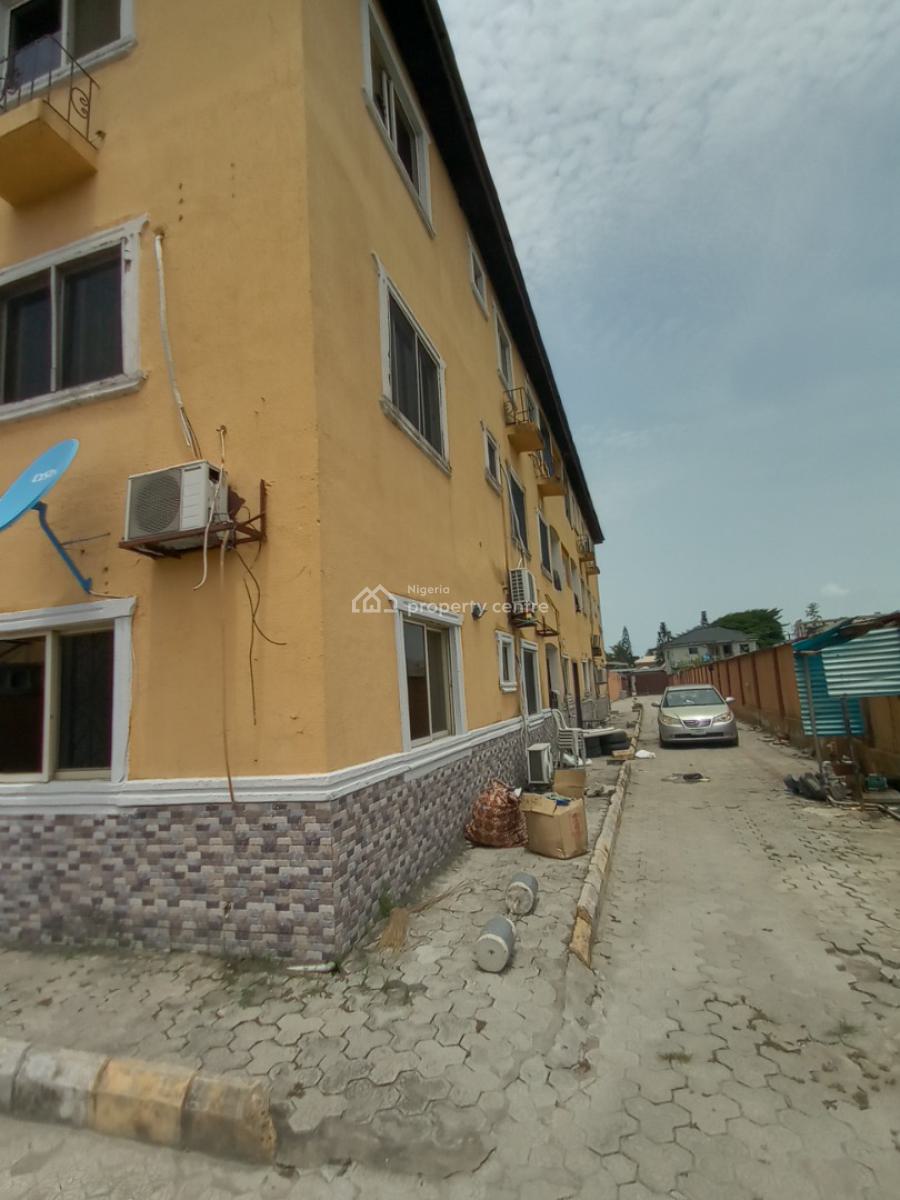 a Very Specious Room and Palour Mini Flat, Alpha Beach Road ( New Road), Lekki, Lagos, Mini Flat (room and Parlour) for Rent