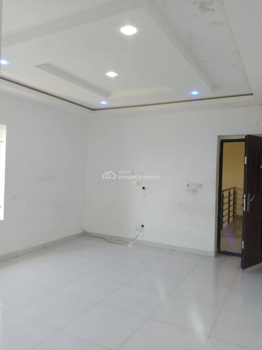 Modern Secured 2 Bedroom Luxury Apartment with 24hrs Power Supply, Fara Park Estate, Sangotedo, Ajah, Lagos, Flat / Apartment for Rent