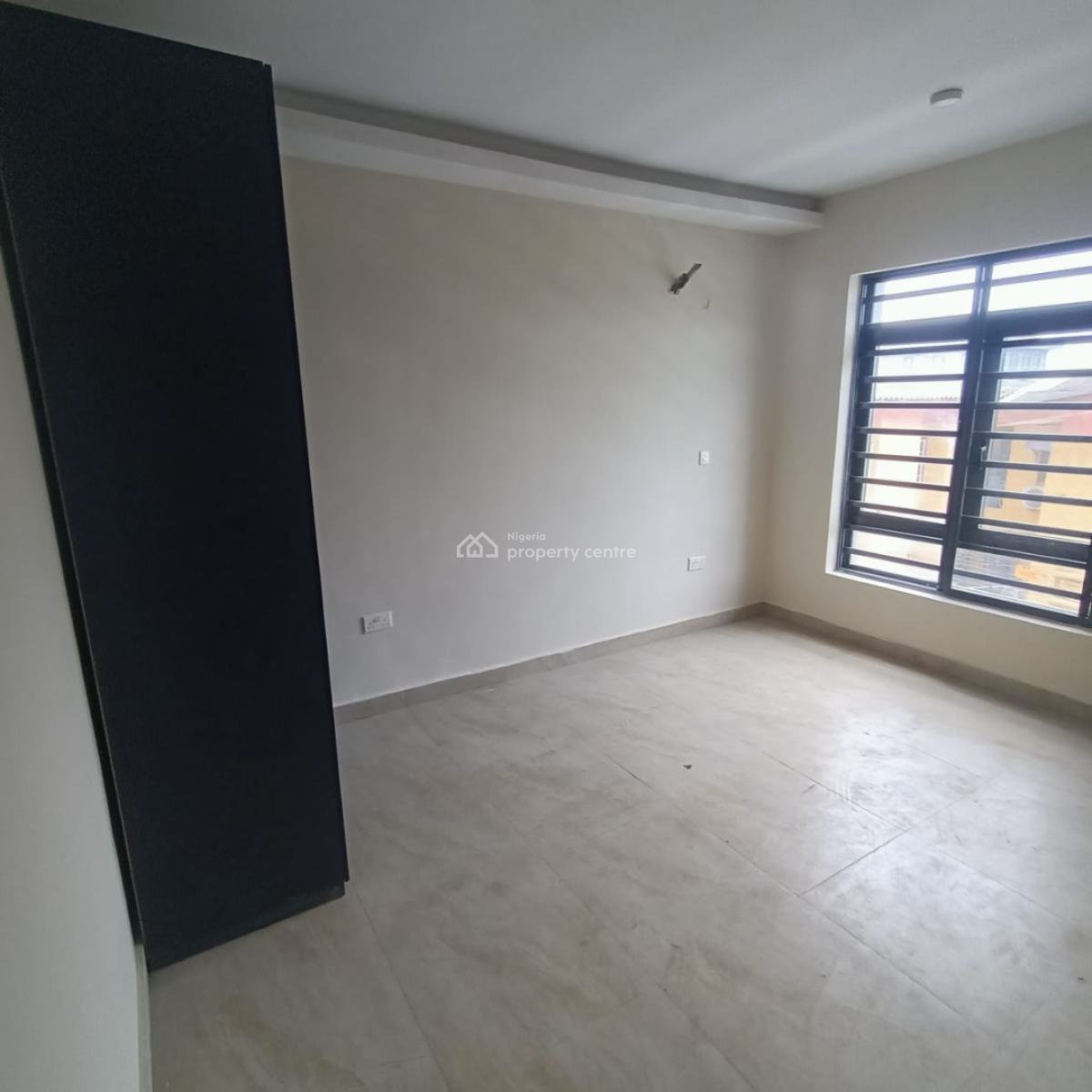 3 Bedroom with Bq, Yaba, Lagos, Flat / Apartment for Sale
