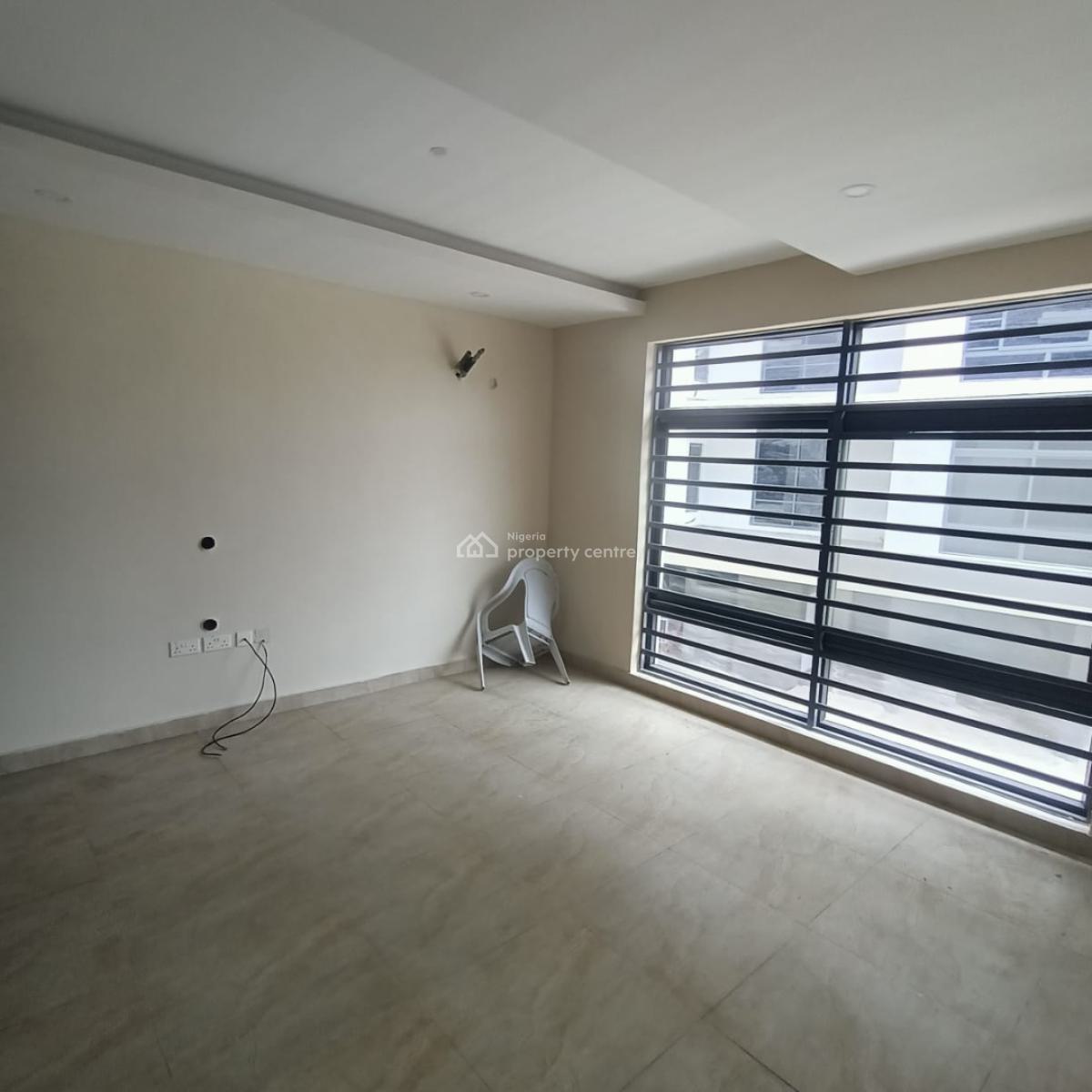 3 Bedroom with Bq, Yaba, Lagos, Flat / Apartment for Sale