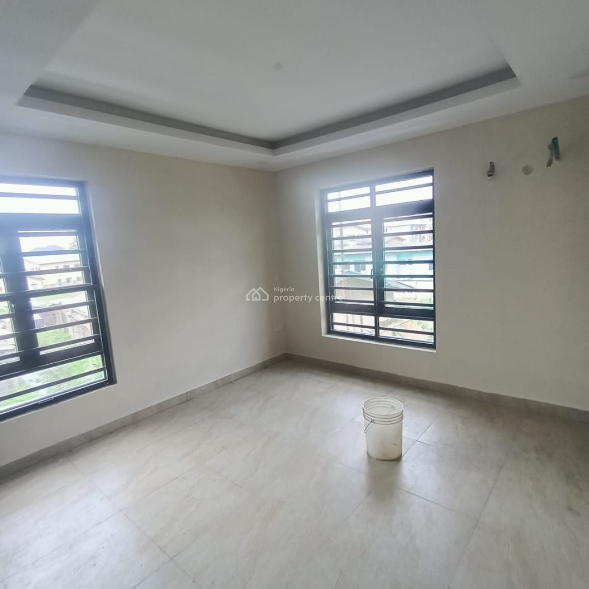 3 Bedroom with Bq, Yaba, Lagos, Flat / Apartment for Sale