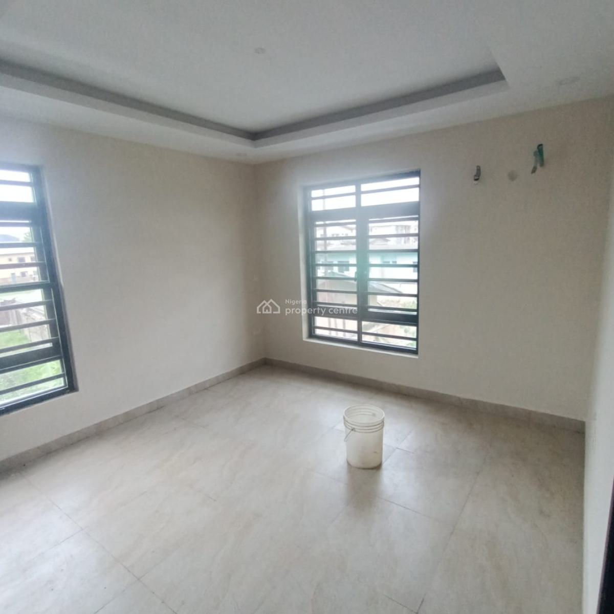 3 Bedroom with Bq, Yaba, Lagos, Flat / Apartment for Sale