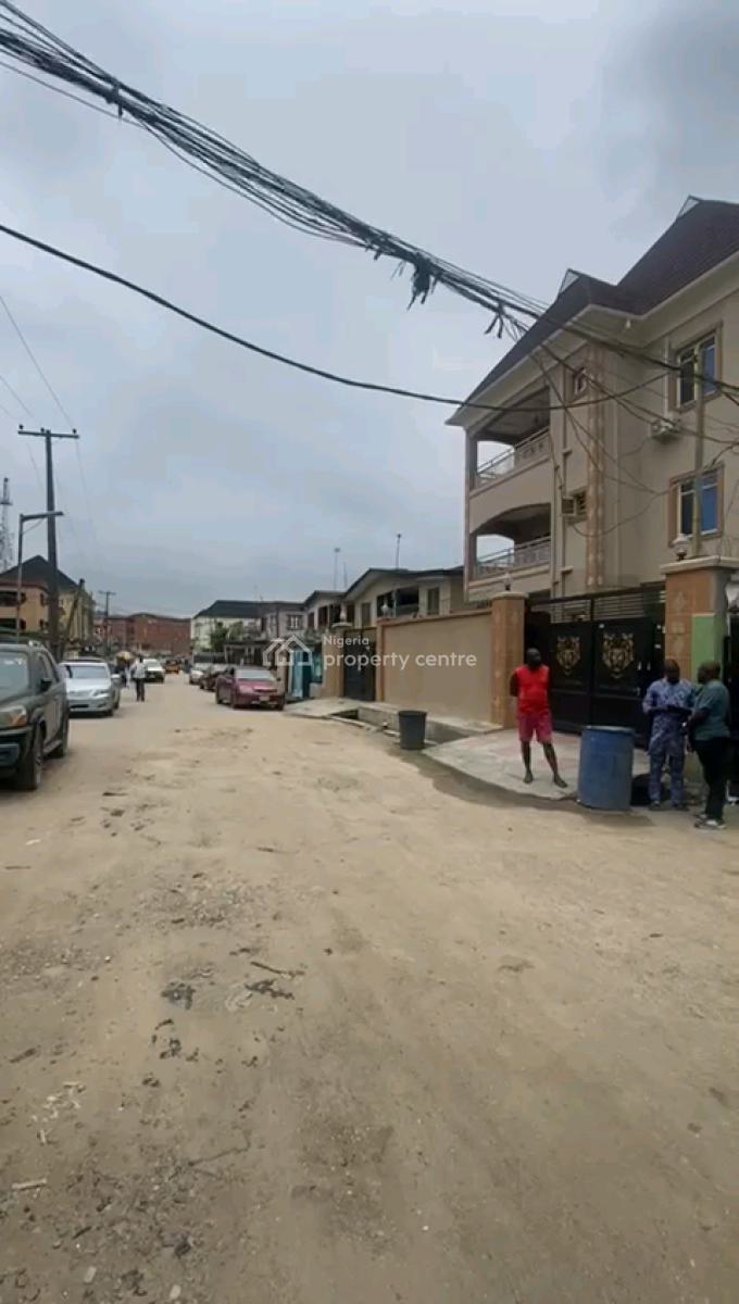 6 Units of 3-bedroom Flats - Potential for Renovation, Ijagbemi Street, Pedro, Gbagada, Lagos, Block of Flats for Sale