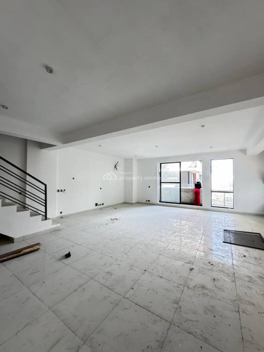 2bedroom Massionate in Lekki Phase 1, Richmond Pear Estate Ikate Lekki Phase 1, Lekki, Lagos, Terraced Duplex for Rent