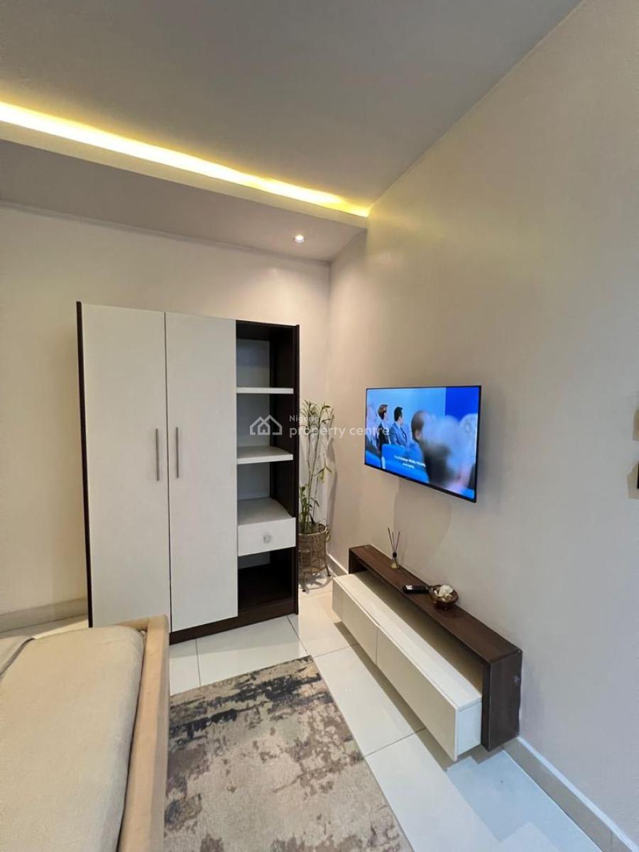 3bedroom with Mini Gym in Ikeja, Wuse, Wuse, Abuja, Flat / Apartment Short Let