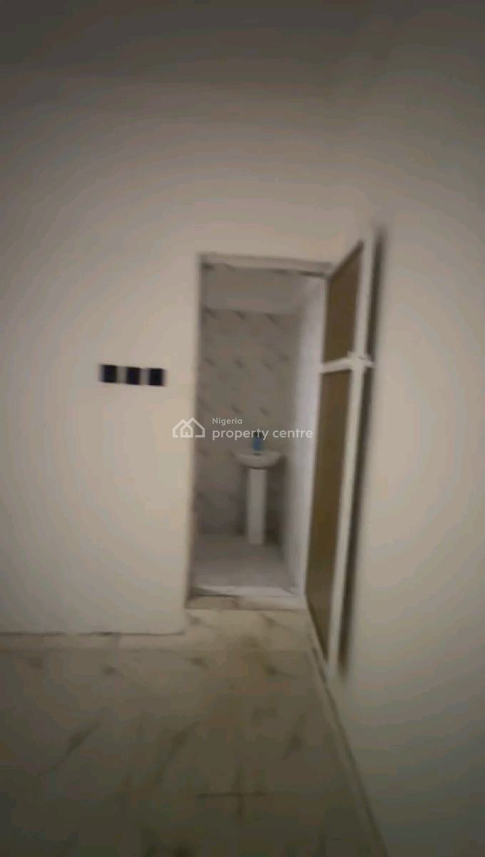 a Standard and Spacious Miniflat, Groundfloor with 2toilets and Bath, Off Pedro Road, Shomolu, Lagos, Mini Flat (room and Parlour) for Rent