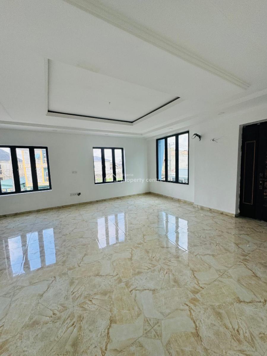 Elegantly Built Spacious 4-bedroom Terrace Duplex with Private Garage, Jibowu, Yaba, Lagos, Terraced Duplex for Sale
