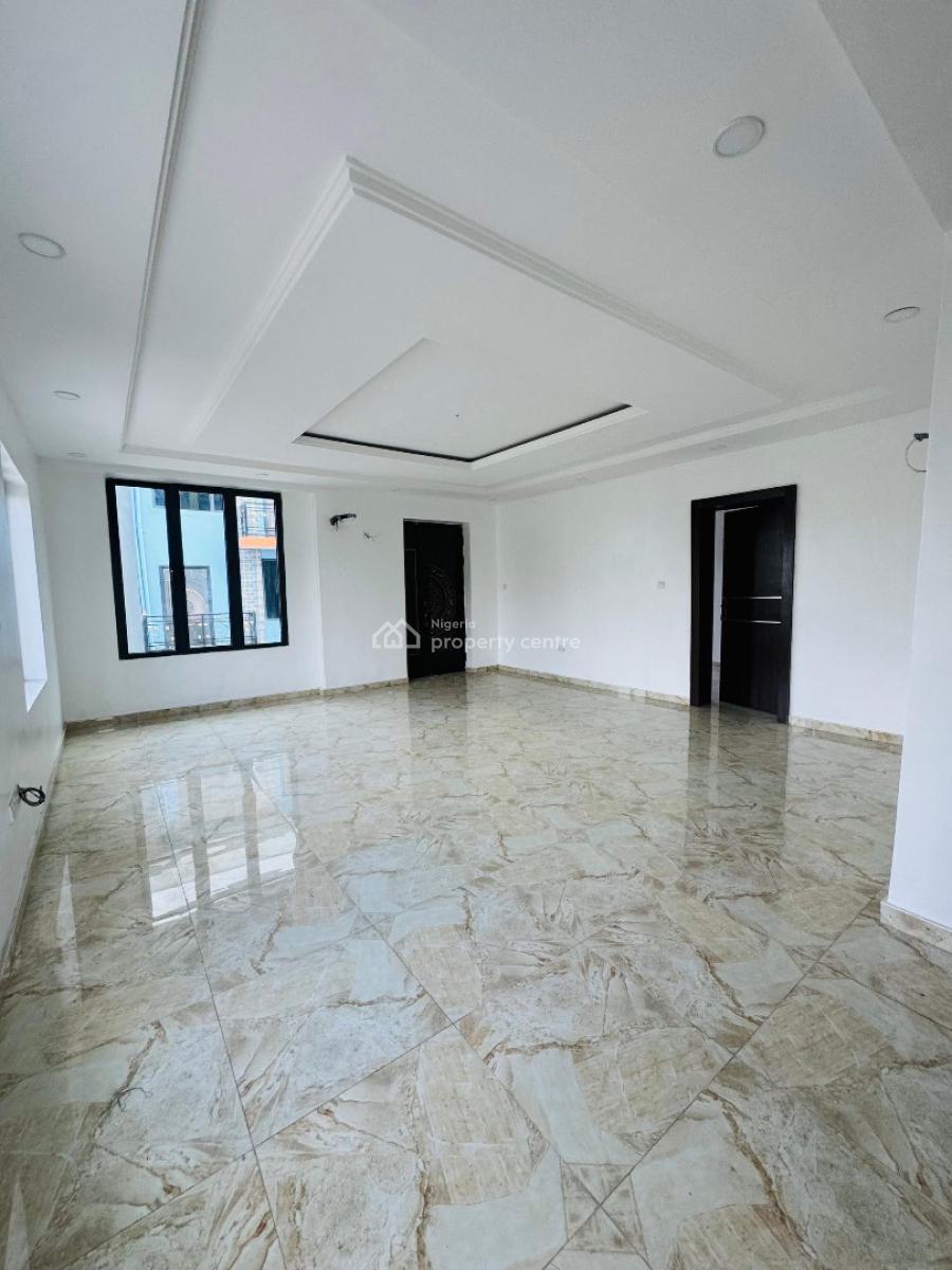 Elegantly Built Spacious 4-bedroom Terrace Duplex with Private Garage, Jibowu, Yaba, Lagos, Terraced Duplex for Sale