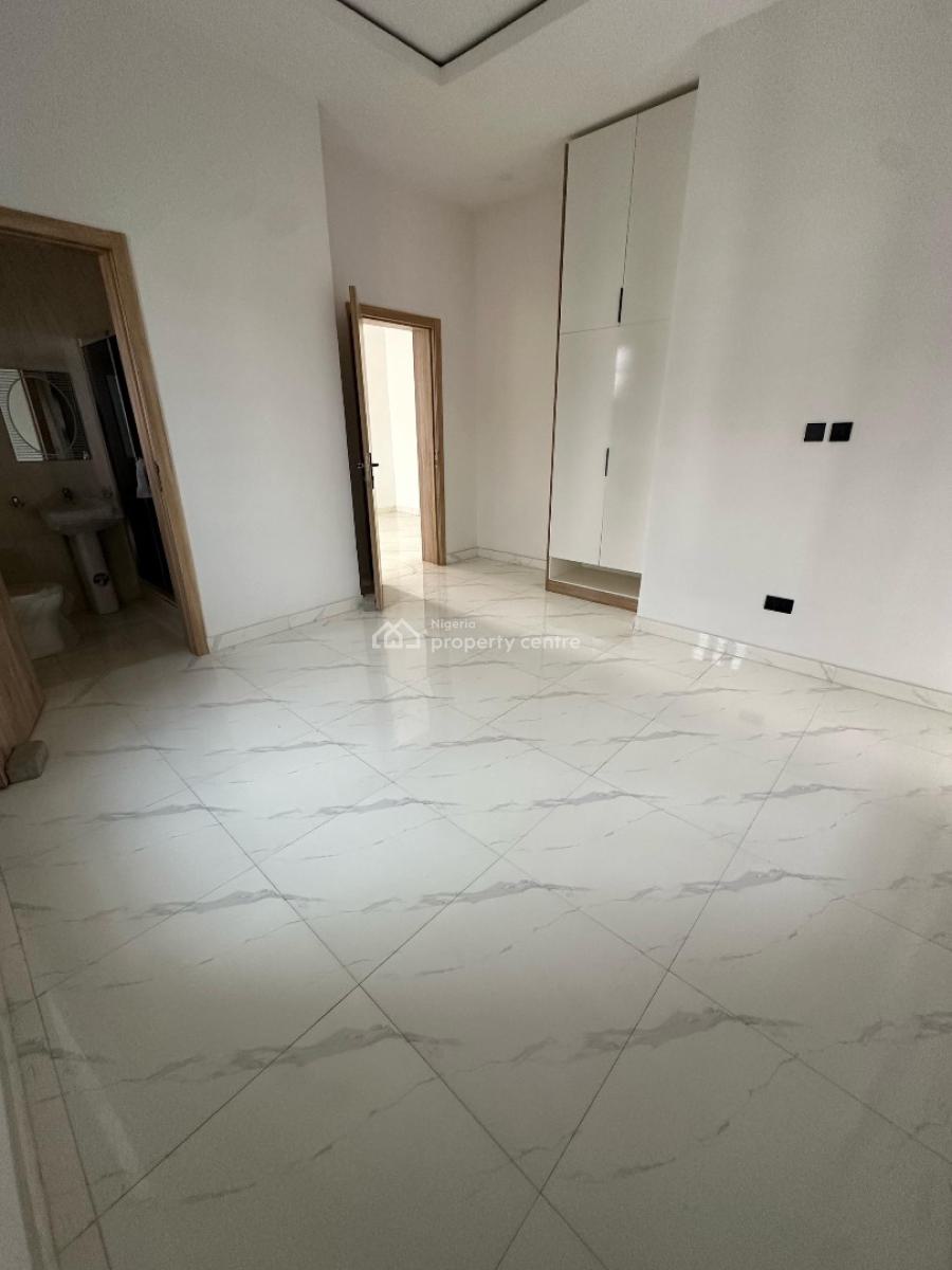 5 Bedroom Fully Detached Duplex with Bq, Ikota, Lekki, Lagos, Detached Duplex for Sale