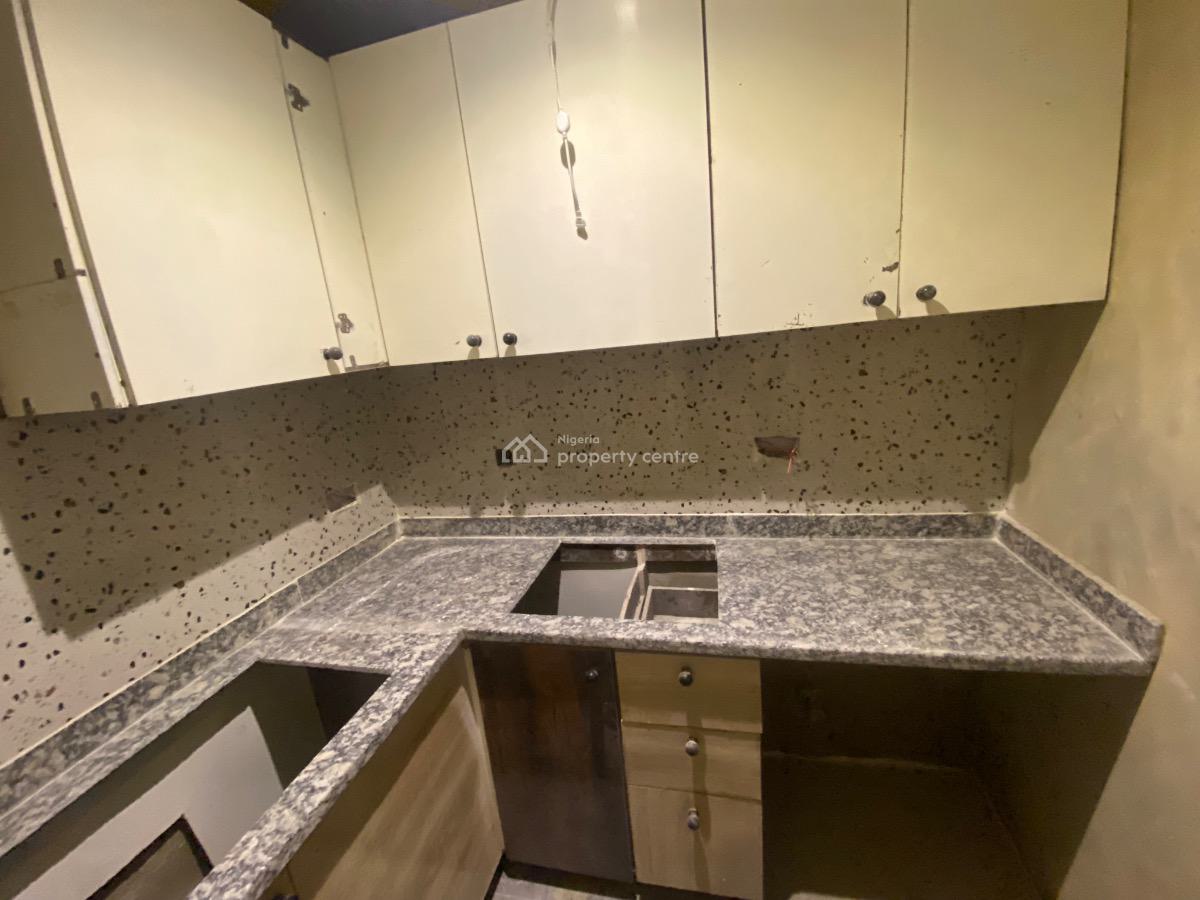 Luxury 2 Bedroom, Off Wole Ariyo, Lekki Phase 1, Lekki, Lagos, Flat / Apartment for Rent