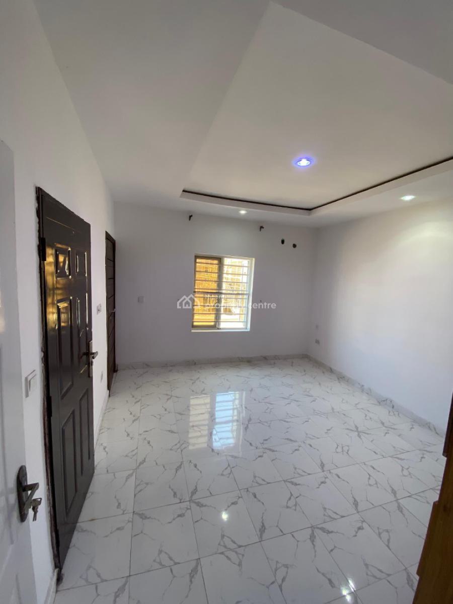 4 Bedroom Terrace Duplex with Self Compound, Ikota, Lekki, Lagos, Terraced Duplex for Rent