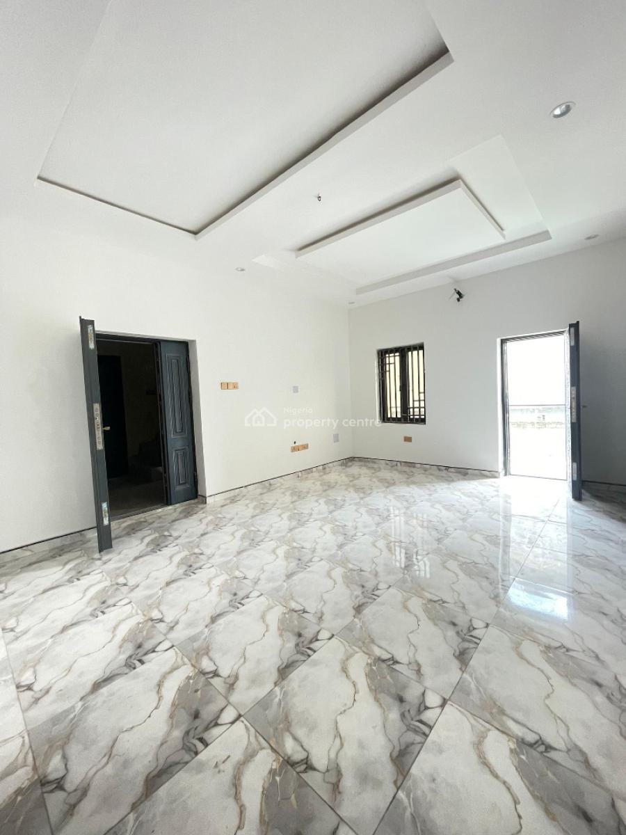 3  Bedroom  Detached, Surulere, Lagos, Detached Duplex for Sale
