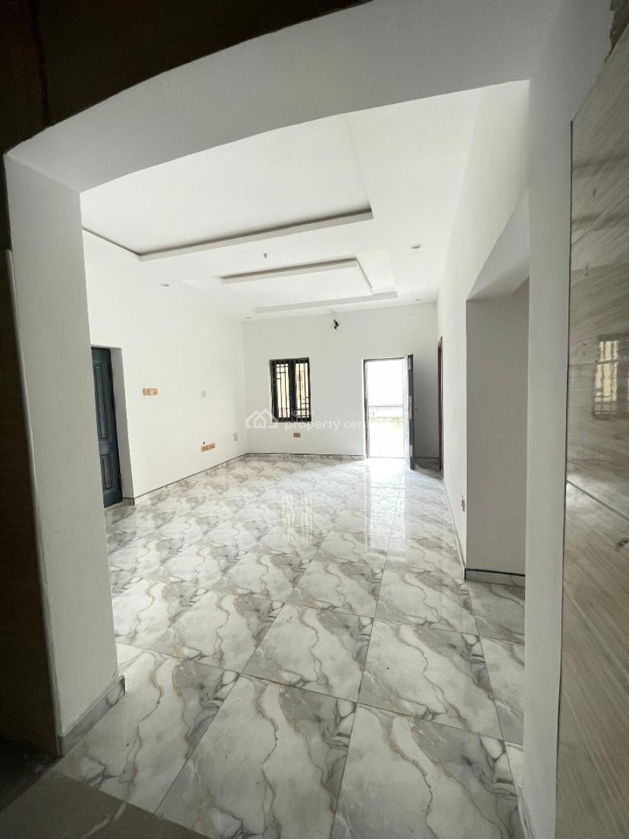 3  Bedroom  Detached, Surulere, Lagos, Detached Duplex for Sale