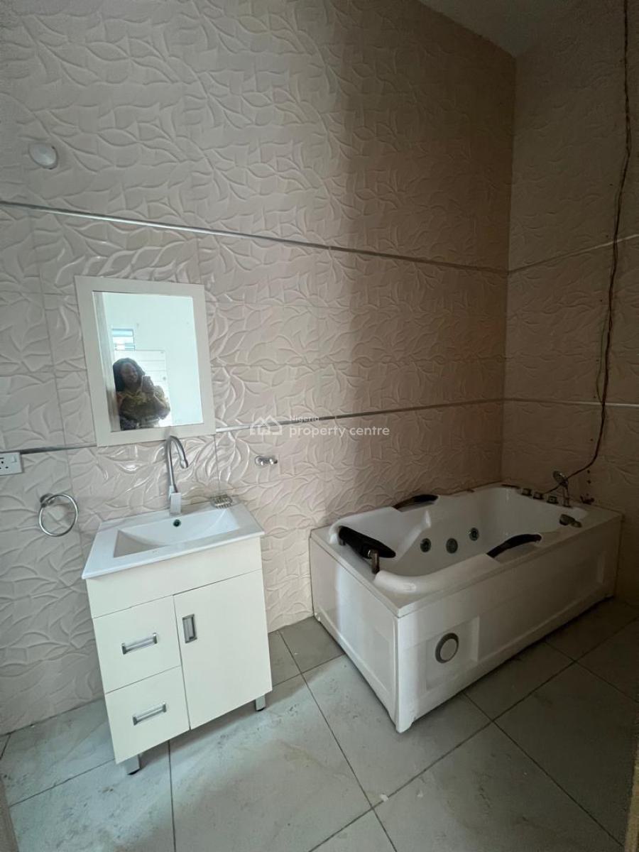 Clean Shared Apartment in 4 Bedroom Duplex, Orchid Road, Royal Pine Estate, Lekki, Lagos, Semi-detached Duplex for Rent