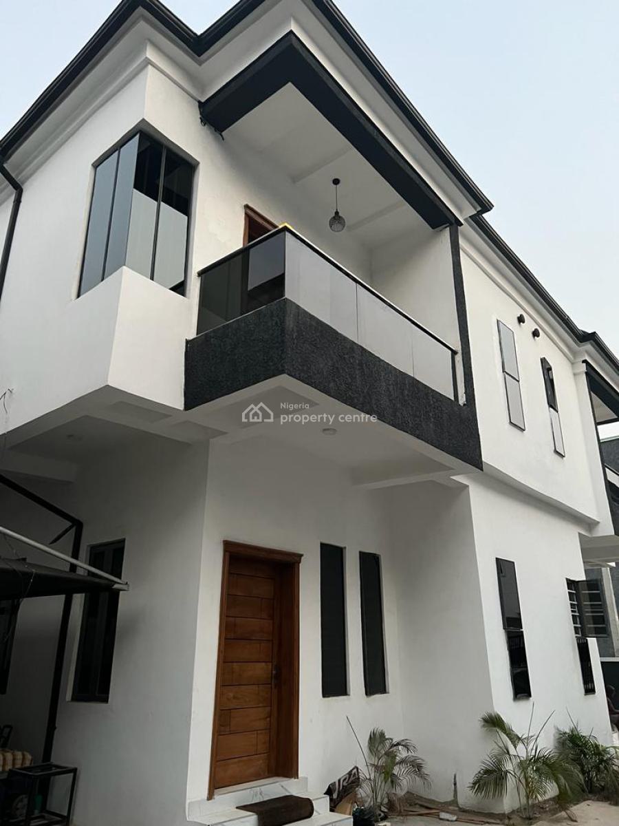 Sharp Lovely Shared Apartment Inside 4 Bedroom Duplex, Orchid Drive, Royal Pine Estate, Lekki, Lagos, Terraced Duplex for Rent