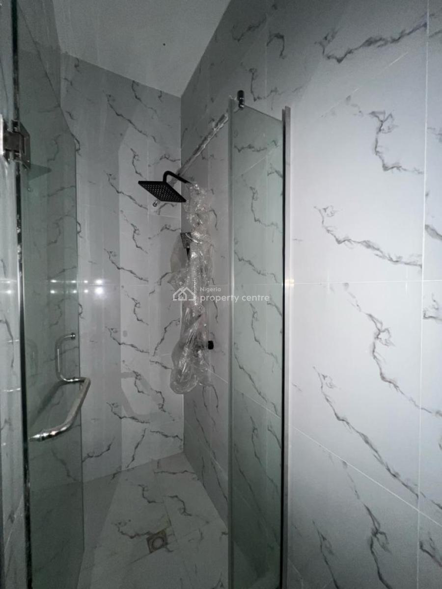 Sharp Lovely Shared Apartment Inside 4 Bedroom Duplex, Orchid Drive, Royal Pine Estate, Lekki, Lagos, Terraced Duplex for Rent