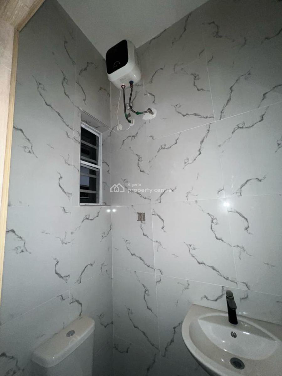 Sharp Lovely Shared Apartment Inside 4 Bedroom Duplex, Orchid Drive, Royal Pine Estate, Lekki, Lagos, Terraced Duplex for Rent