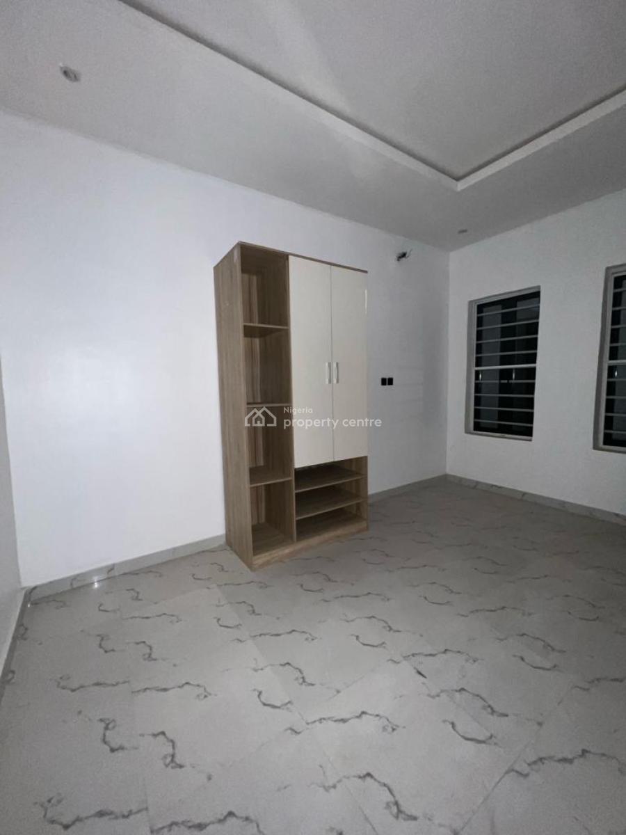 Sharp Lovely Shared Apartment Inside 4 Bedroom Duplex, Orchid Drive, Royal Pine Estate, Lekki, Lagos, Terraced Duplex for Rent